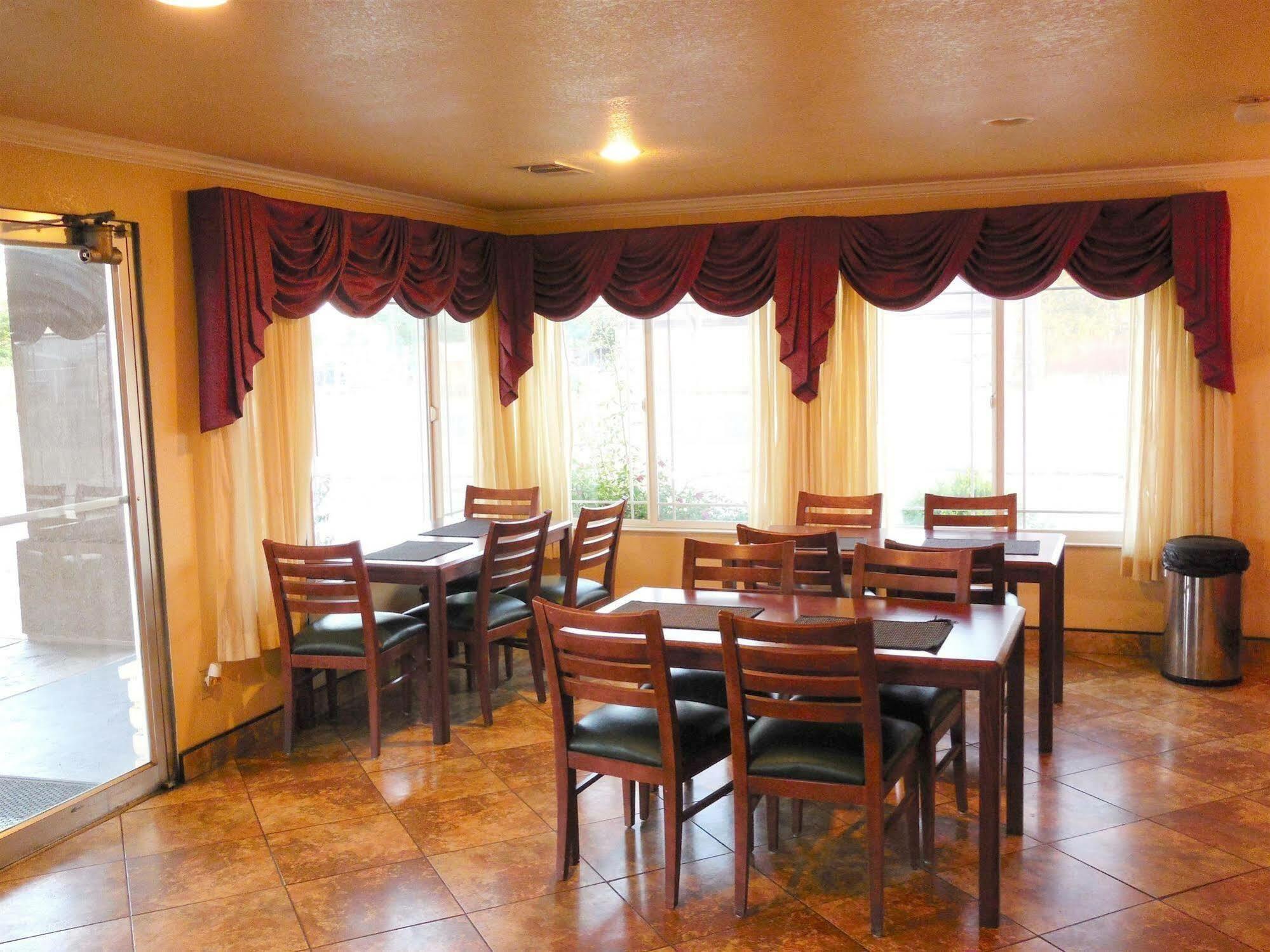 Americas Best Value Inn Ханфорд Экстерьер фото